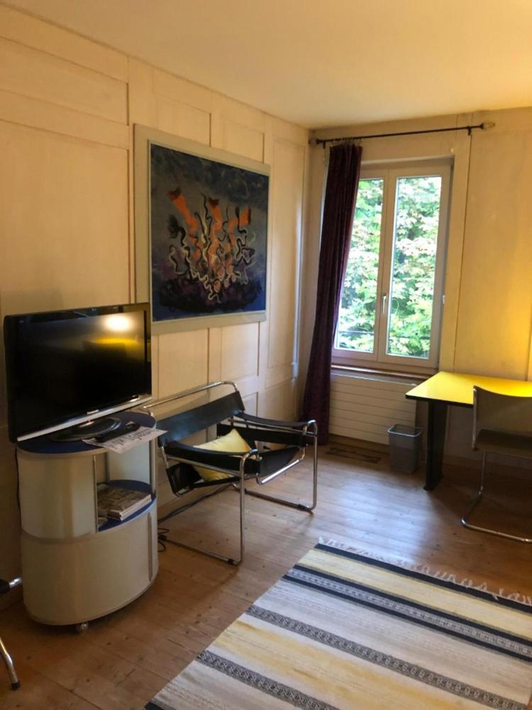 B&B Winterthur Bagian luar foto